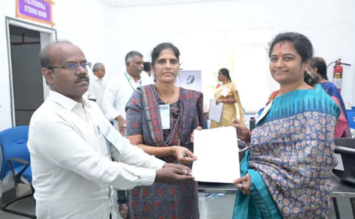 TDP wrests Pulivendula ZPTC, makes dent in Jagan's fortress