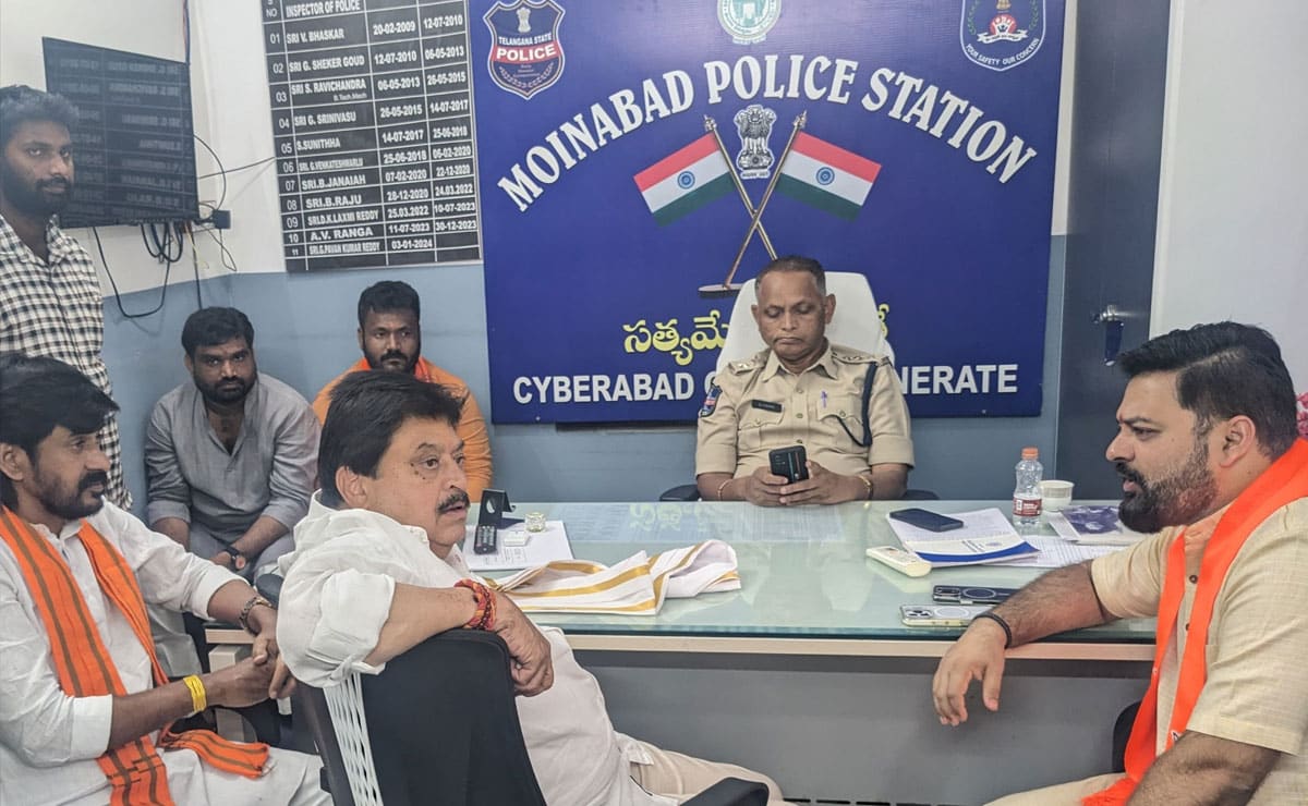 Telangana BJP chief, other leaders detained to foil protest in Hyderabad