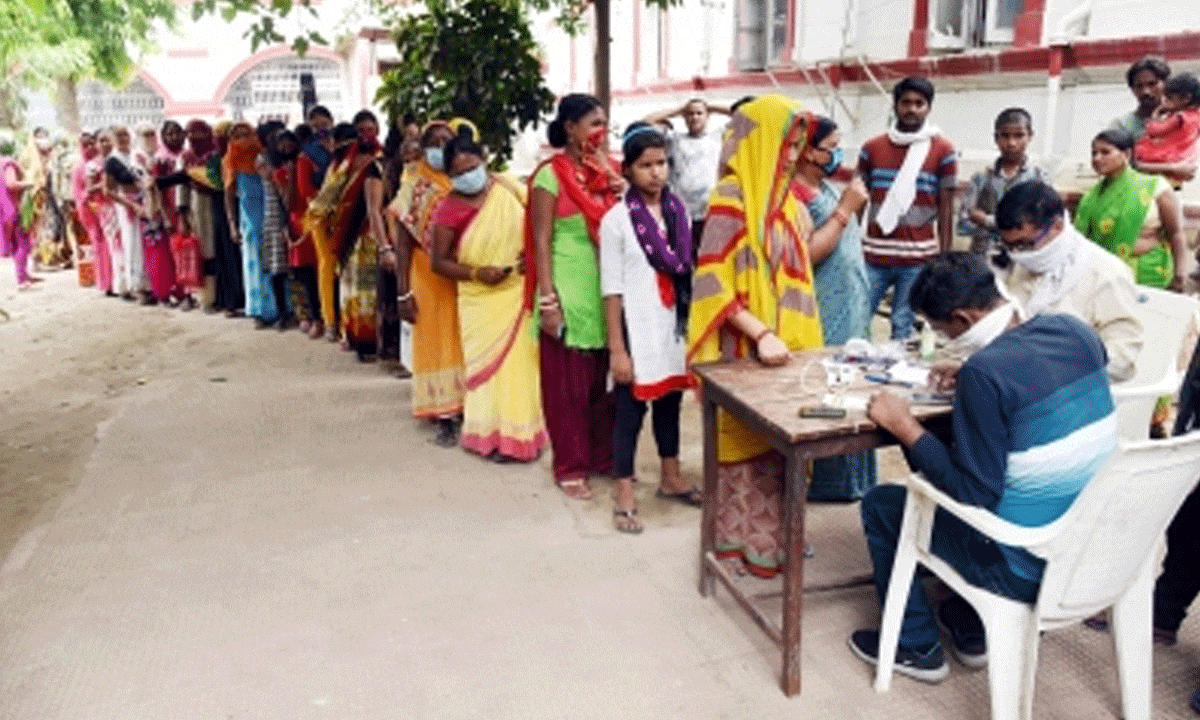 India Post Payments Bank launches Aadhaar-based face authentication