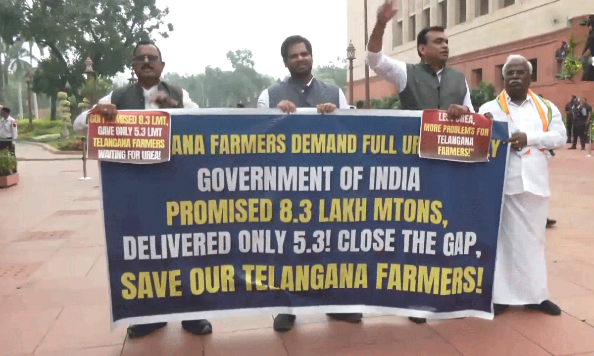 Congress MPs Demand 2 LMT Urea Supply to Telangana Amid Severe Shortfalls