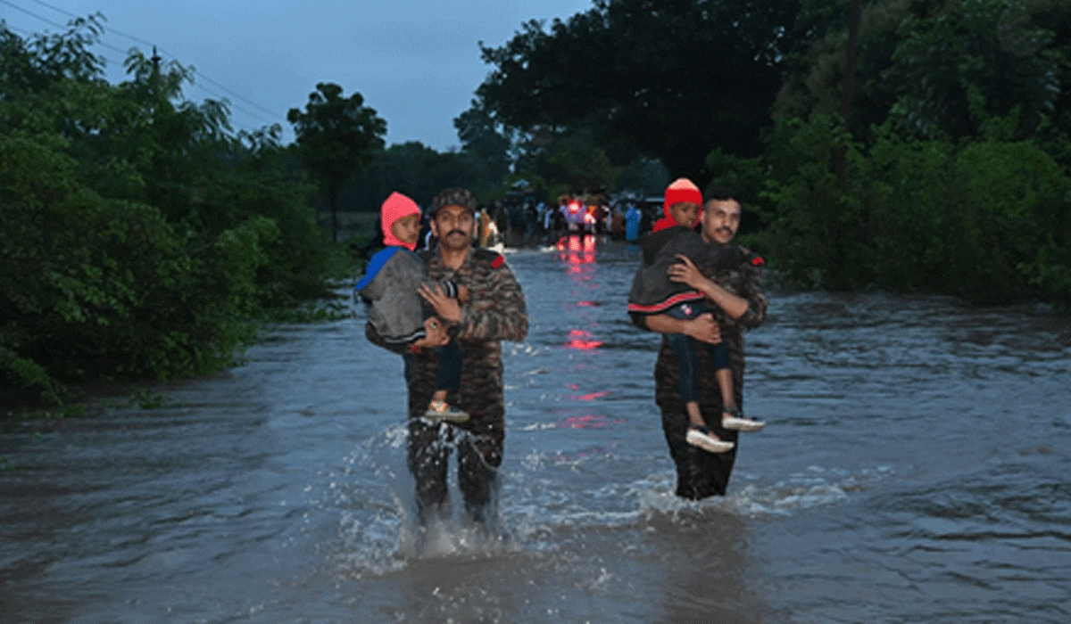 Flood-hit parts of Telangana remain submerged; relief Ops intensify