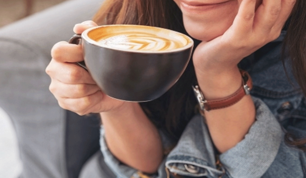 Drinking coffee at night may raise impulsivity in women: Study