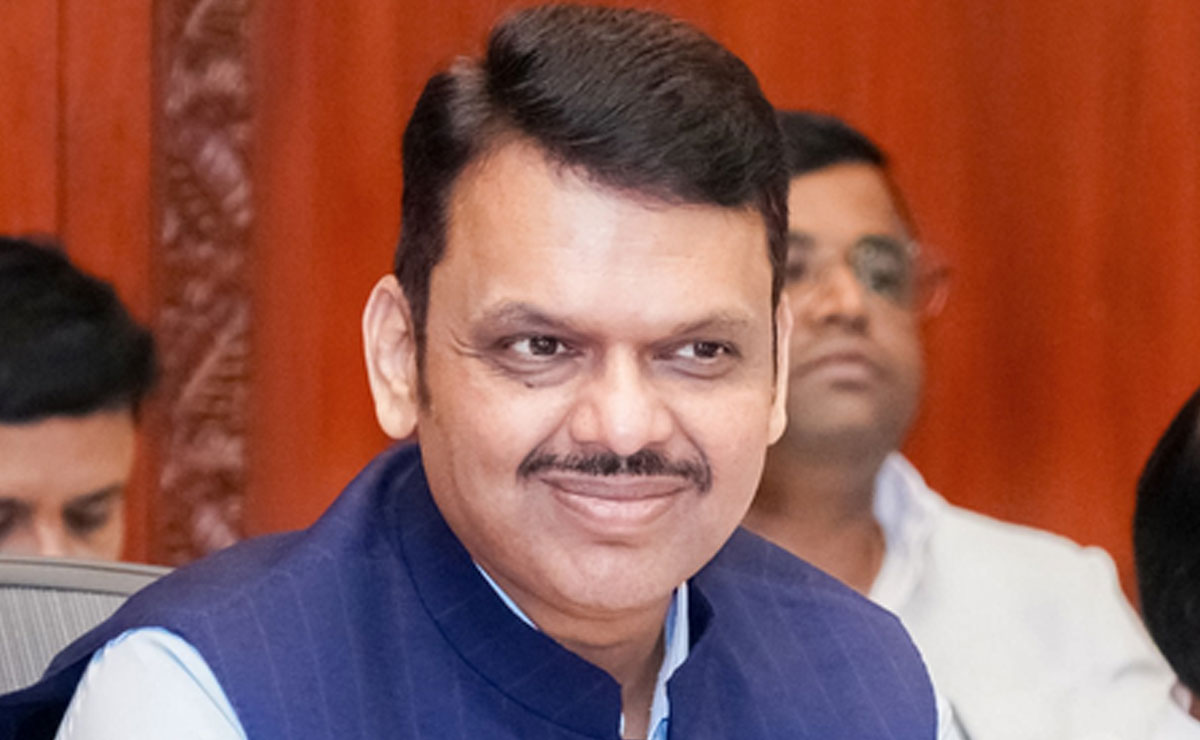 Rapid redevelopment essential for a slum free Mumbai: CM Fadnavis