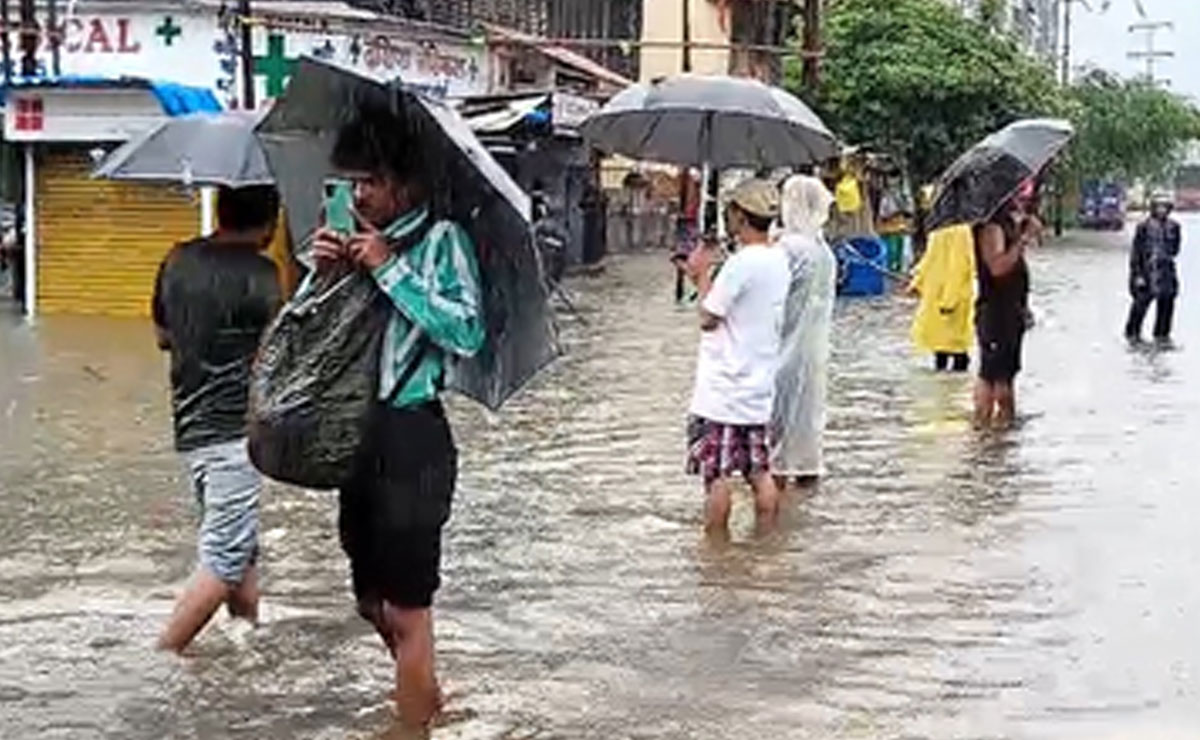8 die as rain batters Maharashtra; heavy forecast in Mumbai, Thane, Palghar