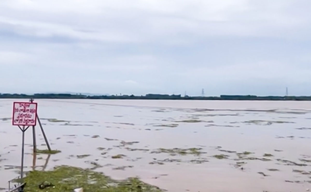First flood warning issued at Bhadrachalam as Godavari's water level rises further