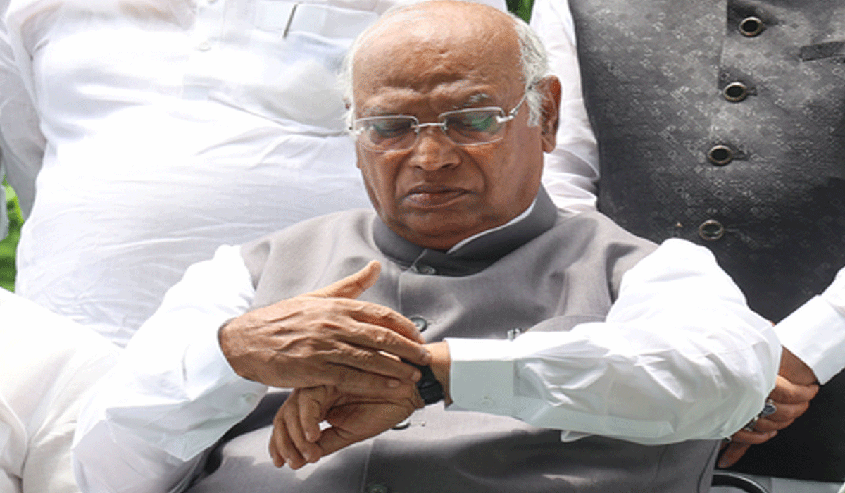 Kharge writes to RS Dy Chairman seeking discussion on SIR