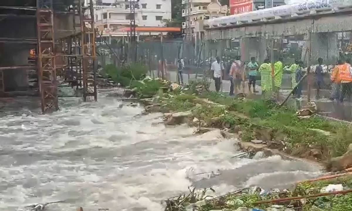 Flood Fury in Musi River: Moosarambagh Bridge Shut After 5 Himayat Sagar Gates Opened
