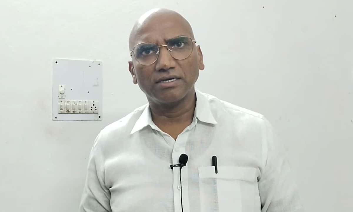 "Revanth Used YouTube to Rise, Now Insults It": BRS Leader Praveen Kumar Slams CM