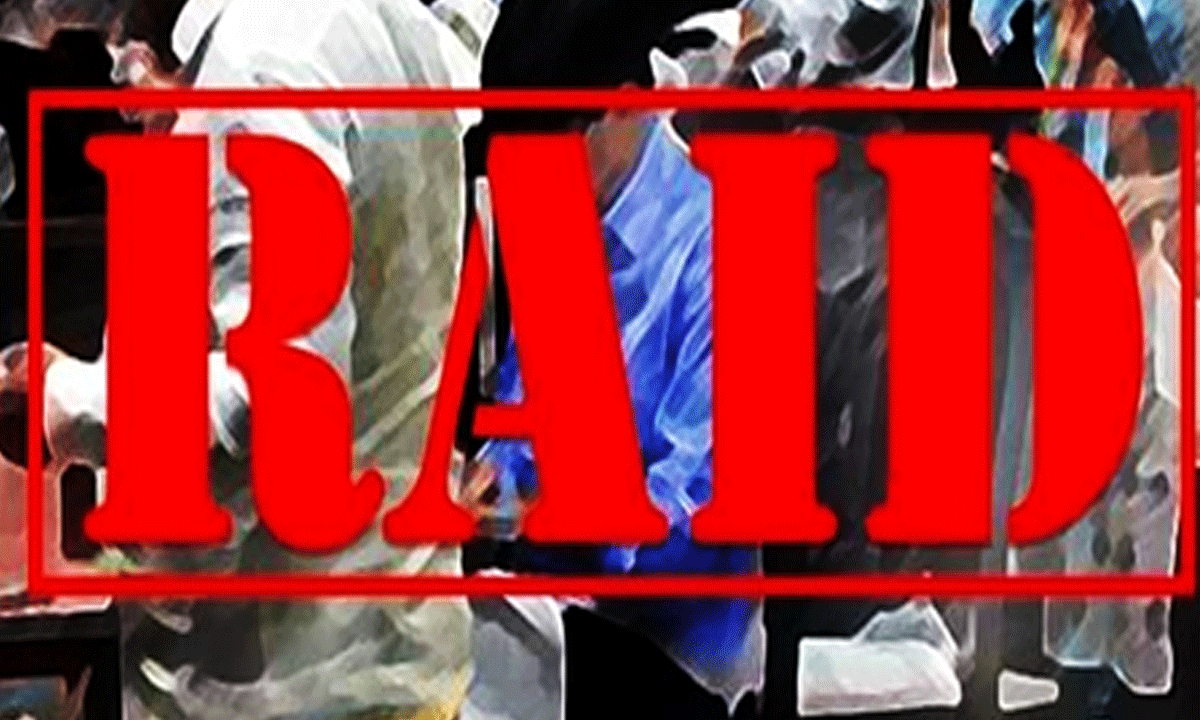 I-T raids premises of Congress leader Ranjith Reddy, DSR Group