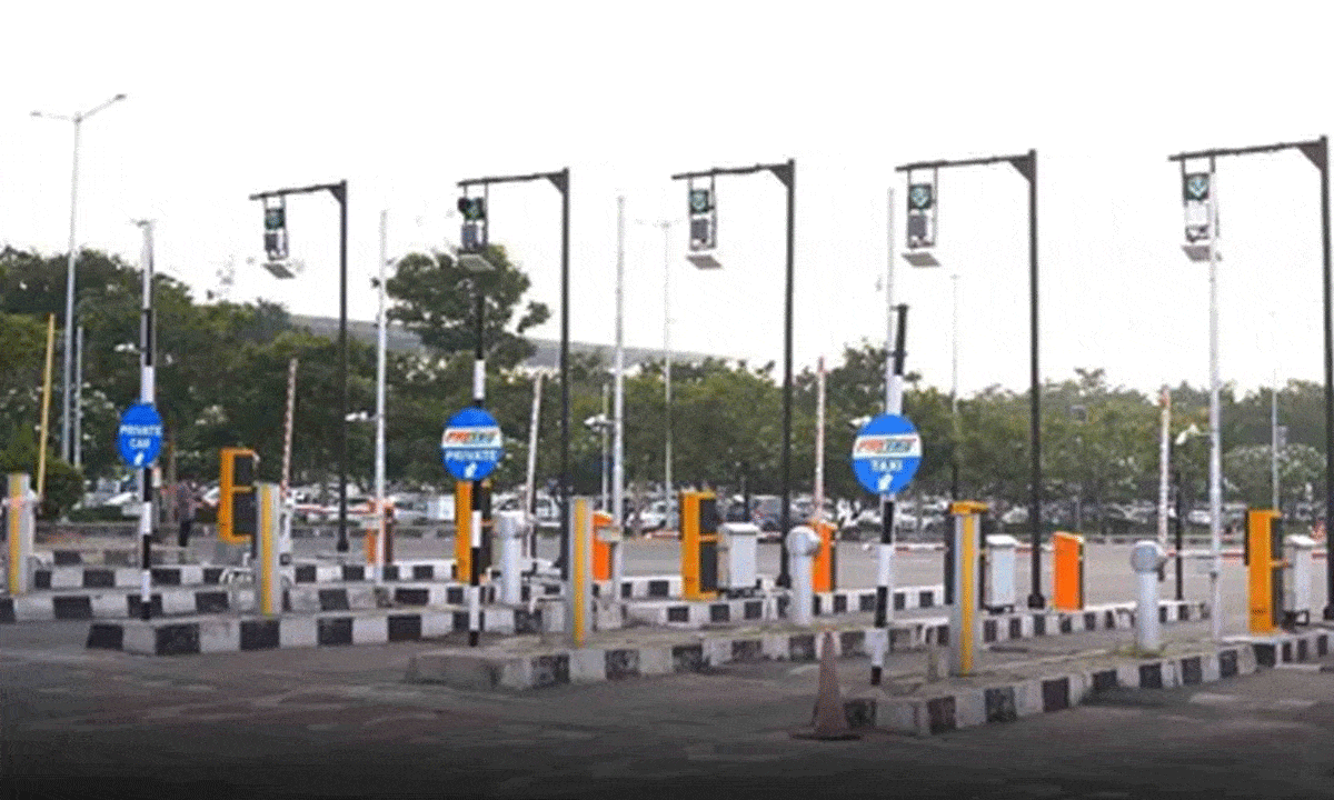 No user fee collection from two-wheelers at toll plazas: Govt