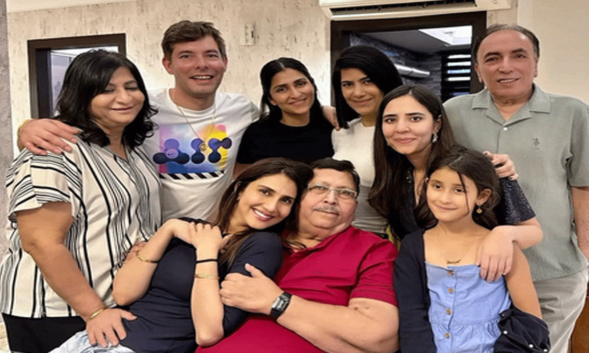 Vaani Kapoor's pre-birthday celebrations with loved ones are sweet and warm