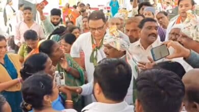"We’re Told to Complain to Revanth Reddy!" — Jubilee Hills Women Confront Minister Vivek Over Welfare Schemes