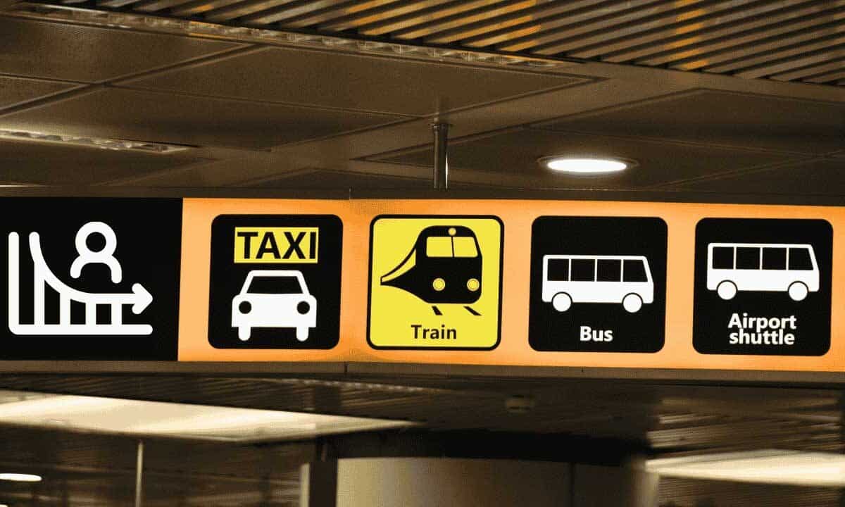 Why is the use of public transport in Hyderabad declining with 93 lakh of its own vehicles?