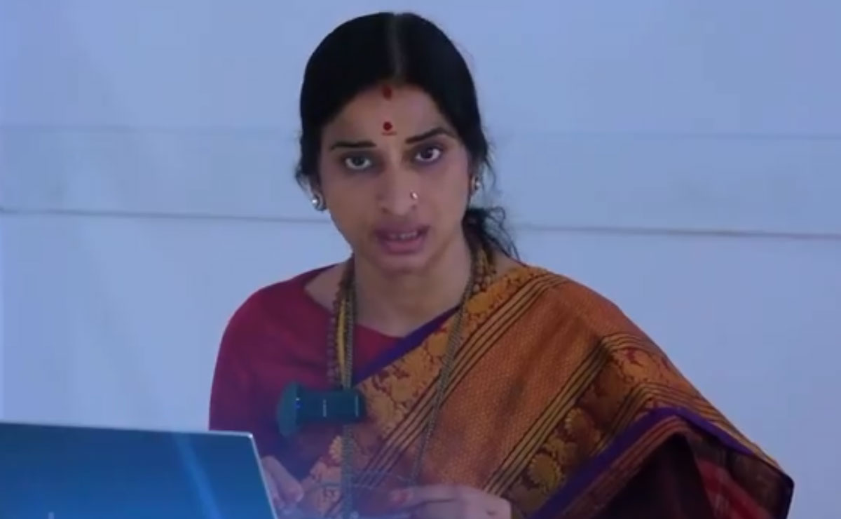 ‘Vote Chori’ Controversy Ignites as BJP Madhavi Latha Accuses Pakistani Nationals Voting in Telangana; Stands CBI Inquiry