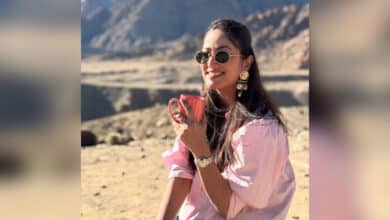 Yami Gautam enjoys a cup of “chai” in Leh with her father