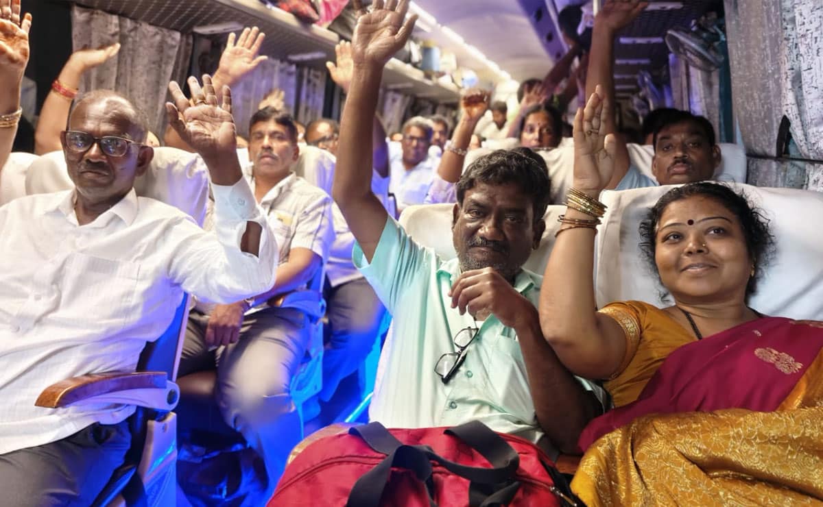 Evacuation of stranded Telugu people from Nepal picks up momentum