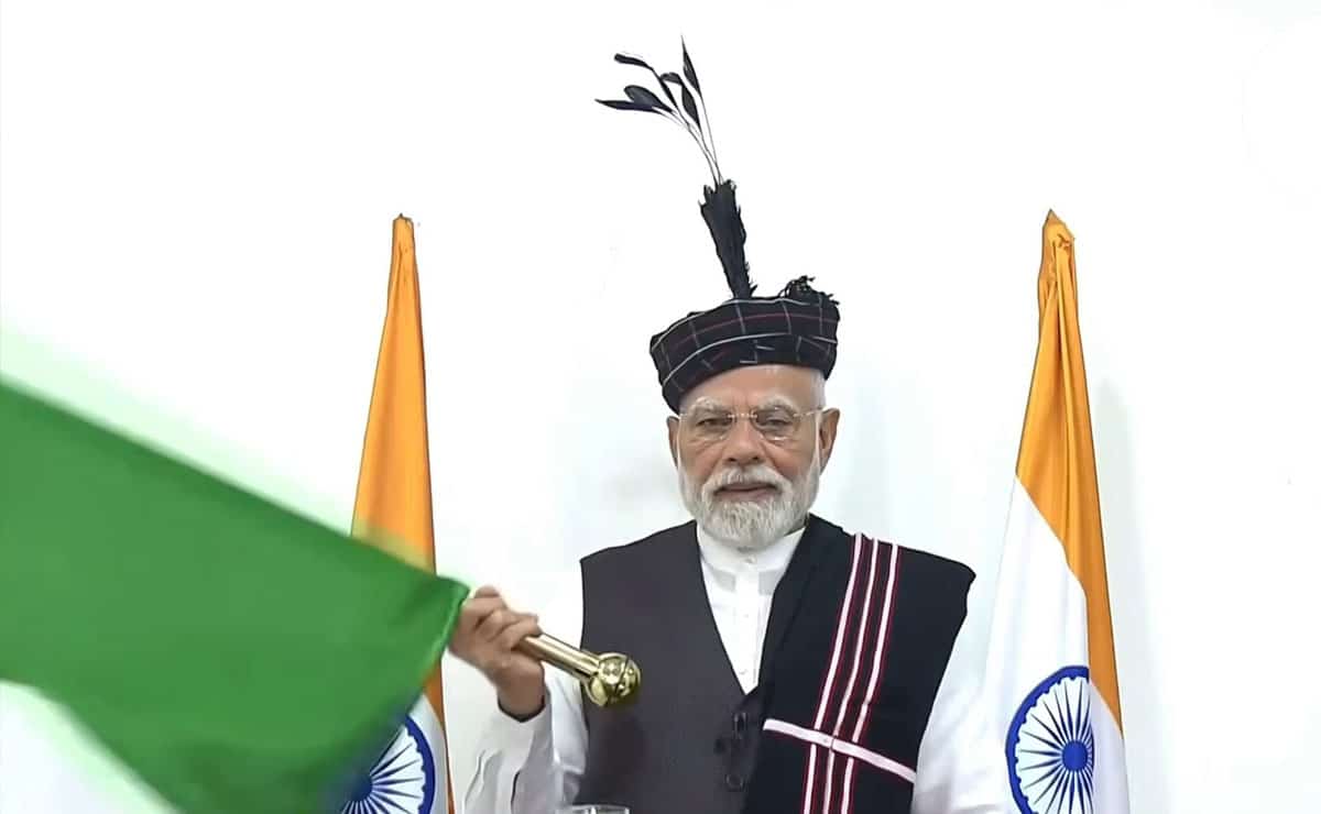 PM Modi launches Rs 9,000-crore projects in Mizoram