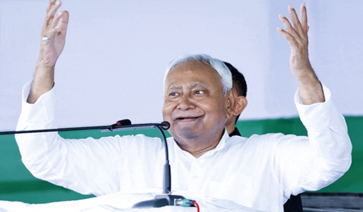 Nitish Kumar announces interest-free loans under student credit card scheme