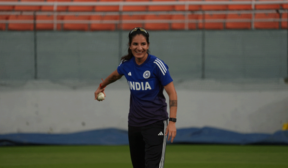 2nd ODI: Renuka, Arundhati come in as Australia opt to bowl first against India