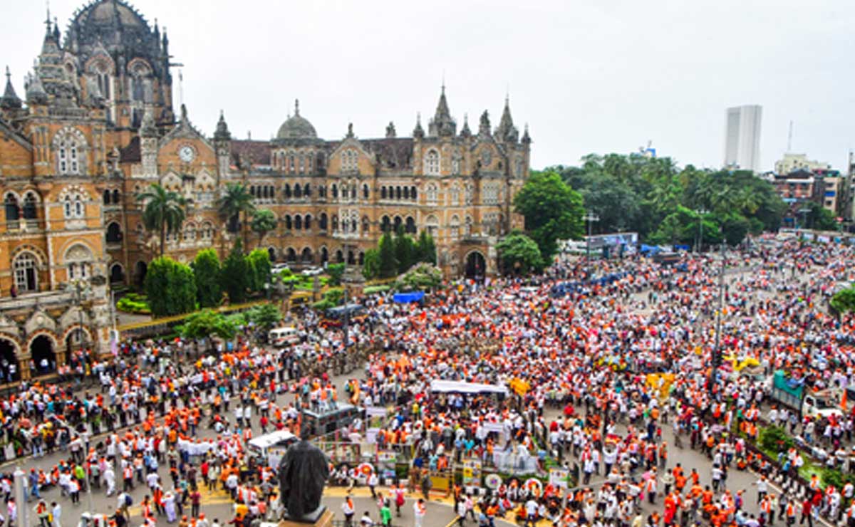 Restore normalcy: High Court fumes as Maratha quota protestors’ choke Mumbai roads
