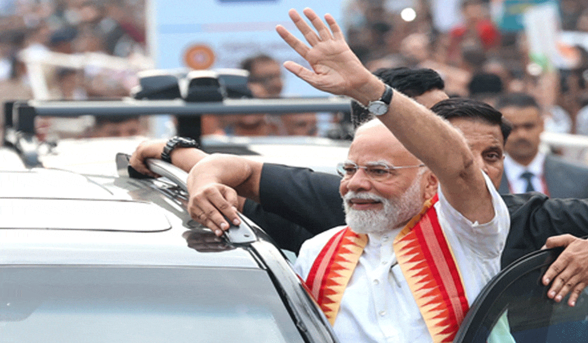 PM Modi reaches Jharsuguda Airport to a rousing welcome