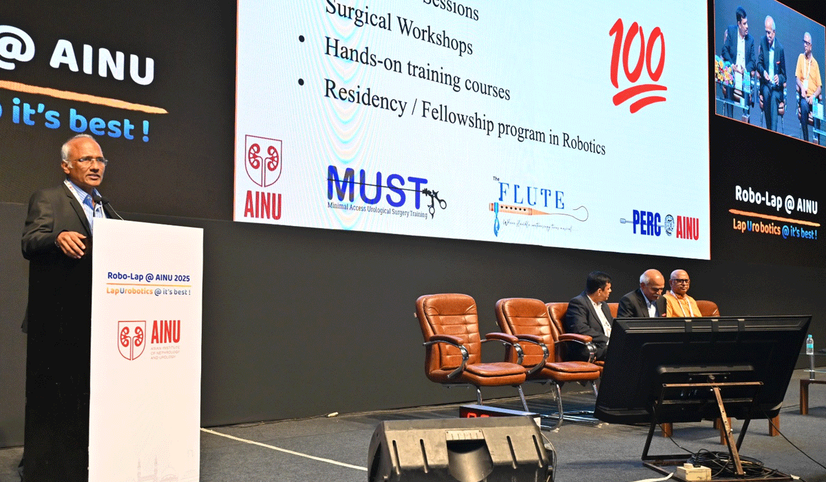 Robotic Era Redefines Urological Surgeries: Global Experts at "Robo-Lap" Conference by AINU