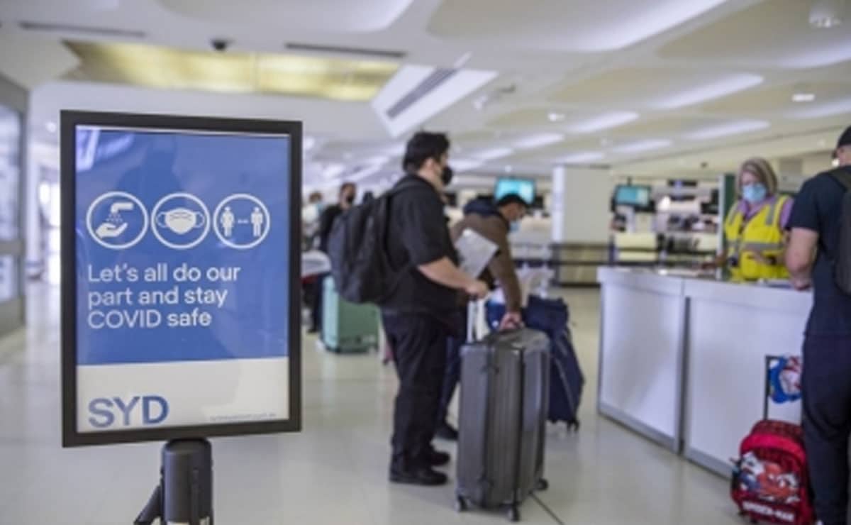 Infectious traveller prompts measles alert for Sydney Airport