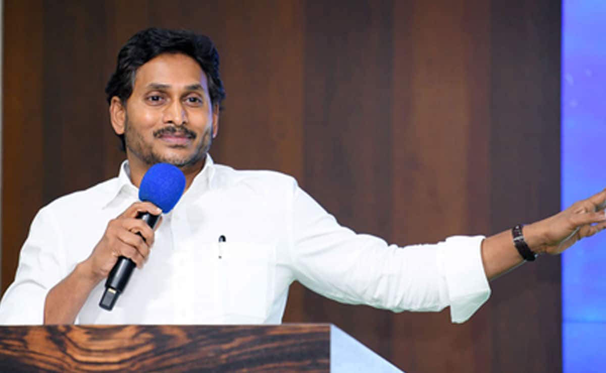 Jagan accuses Naidu government of cancelling house site pattas of poor