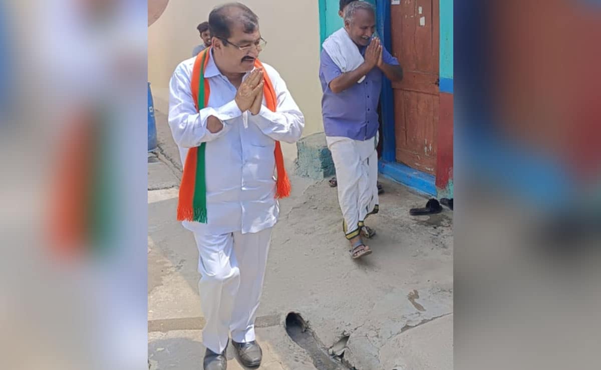 K’taka BJP MLA in trouble for saying SP acts like Congress leaders’ pet dog; police summon him for questioning.