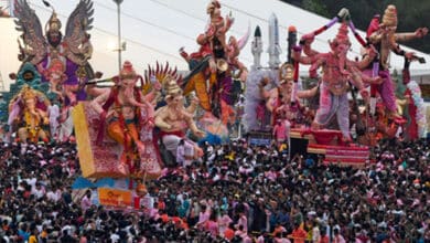 Over 100 mobile phones, several gold chains stolen during Lalbaugcha Raja immersion in Mumbai