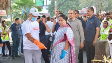 CM Rekha Gupta, ministers partake in cleanliness drive, remove garbage from Ring Road
