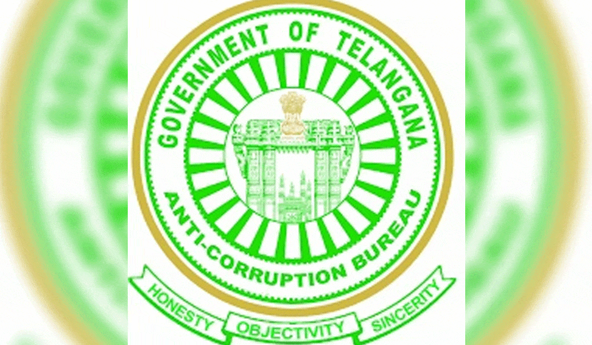 Woman official in Hyderabad caught while taking Rs 4 lakh bribe