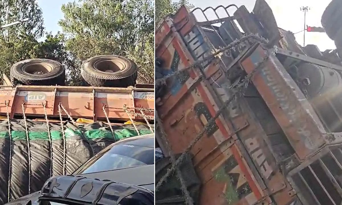 Lorry Overturns Near Aramghar Signal in Rajendranagar, Major Mishap Averted