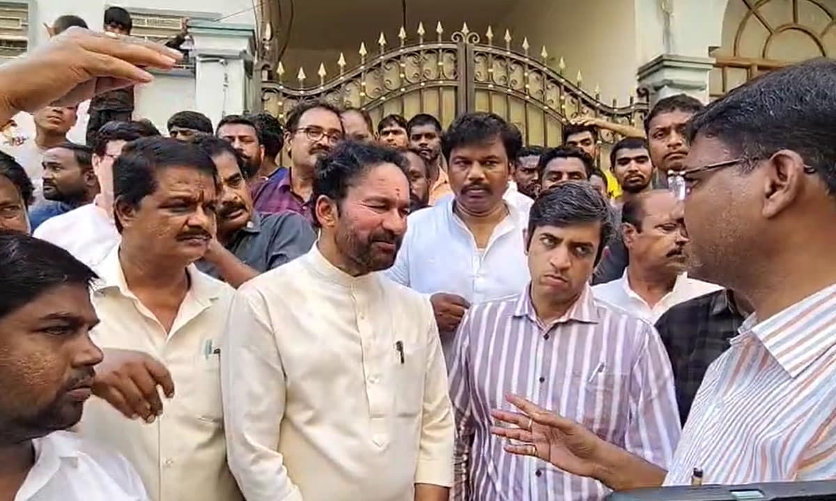 Union Minister Kishan Reddy Visits Afzal Sagar, Promises Permanent Solution to Flood Woes