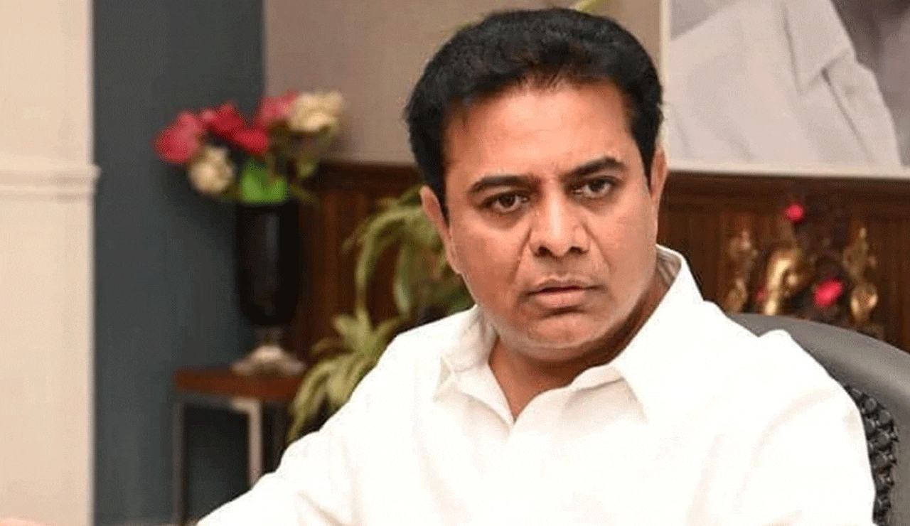 KTR demands judicial probe into 'sale' of Group-I posts
