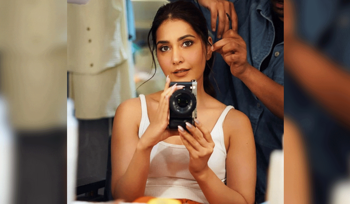 Raashii Khanna reveals her quirky triangle love on sets of ‘Telusu Kada’