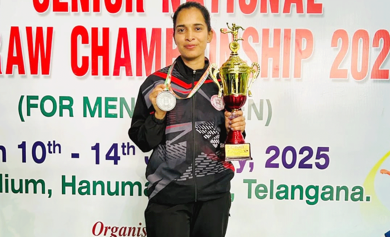 Silver Medal at National Games After Knee Surgery: Sepaktakraw Player Navatha’s Inspiring Comeback