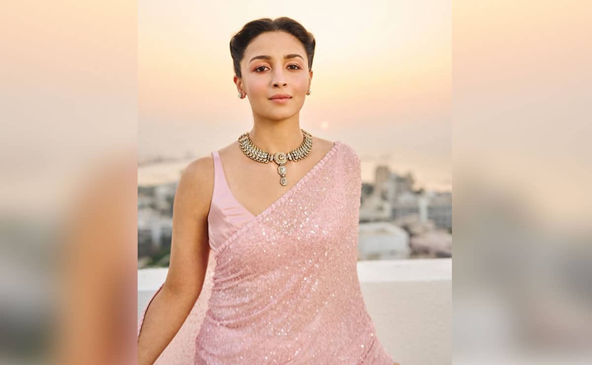 Alia Bhatt congratulates Diljit Dosanjh on his Emmy nomination: 'Shining bright indeed'