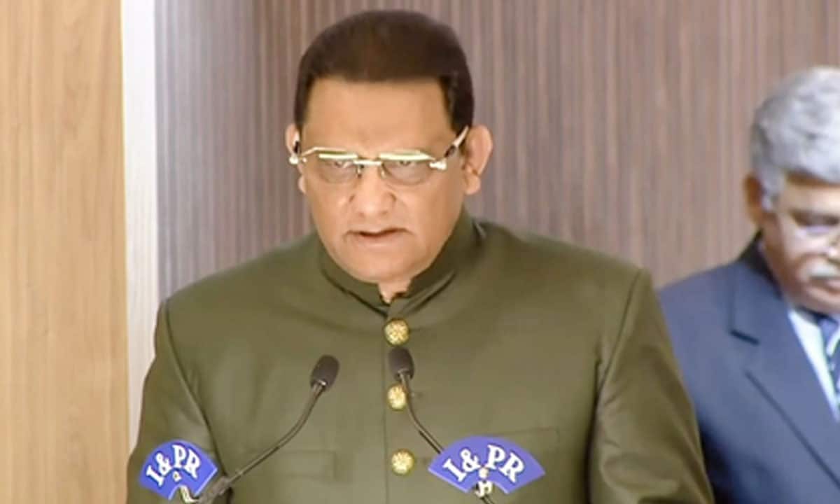 Mohammed Azharuddin takes oath as Telangana Cabinet minister