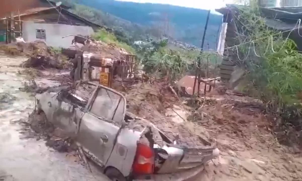 Death toll rises to 40 in flood and landslide-hit Bengal