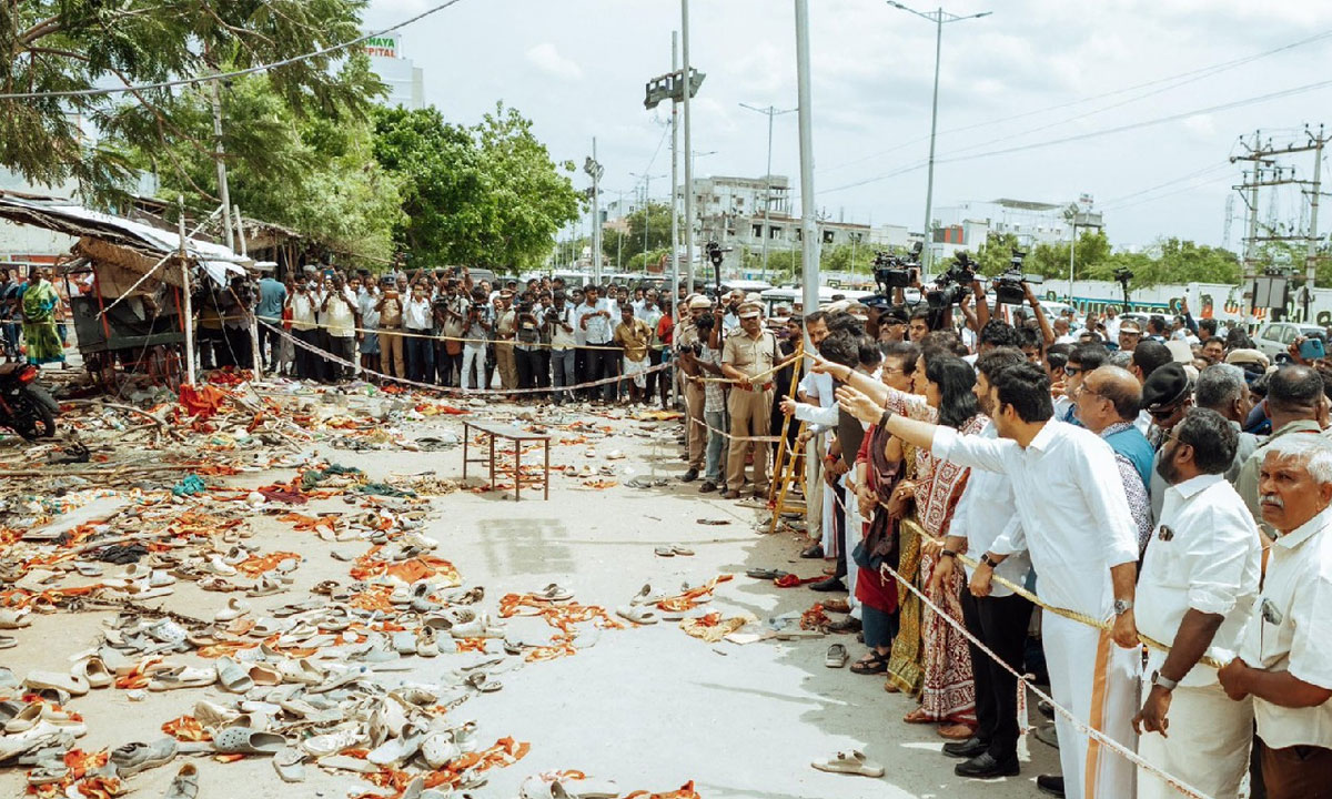 Karur Stampede: SC orders CBI probe, ex-judge to monitor investigation