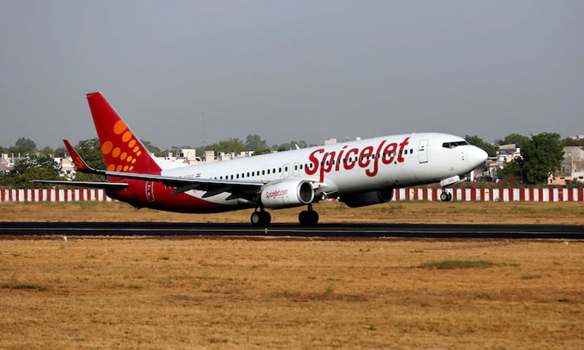 SpiceJet Delhi-Patna flight returns mid-air due to technical issue