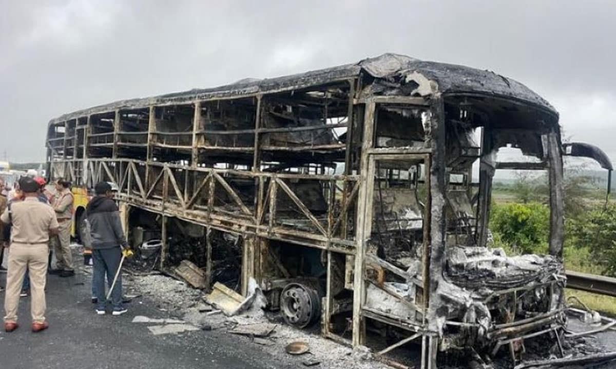 Smartphones explosion may have aggravated Andhra Pradesh bus fire: Police