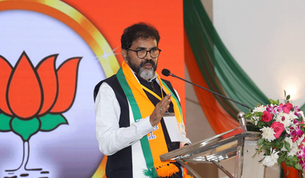 Will Siddaramaiah's dinner meet signal the end his of CM tenure, wonders BJP
