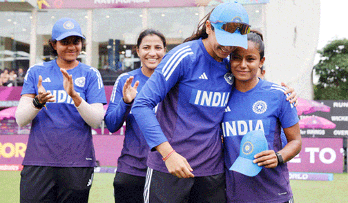 Women's WC: Rain delays start as India opt to bowl against Bangladesh; Uma Chetry handed debut