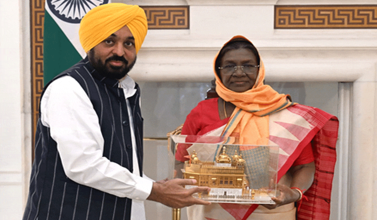 Punjab CM invites President Murmu for martyrdom day events of Guru Teg Bahadur