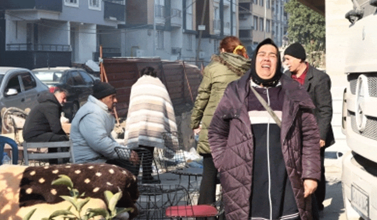 19 injured amid panic after Turkey earthquake