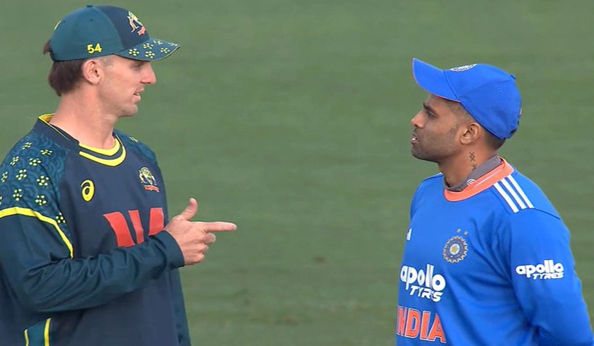 1st T20I: Australia elect to bowl against India