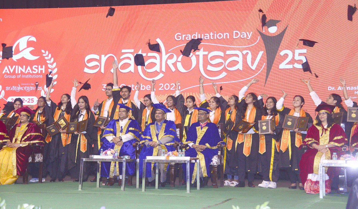 Avinash Group of Institutions holds “Snatakotsav 2025” Graduation Ceremony