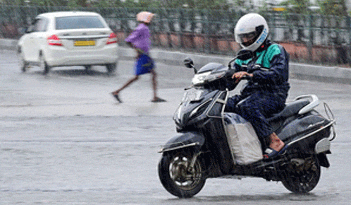 2-wheeler sales rise 9 pc in September on GST cut, festive demand